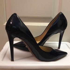 Navy Heels 9.5 DVF Diane Von Furstenberg